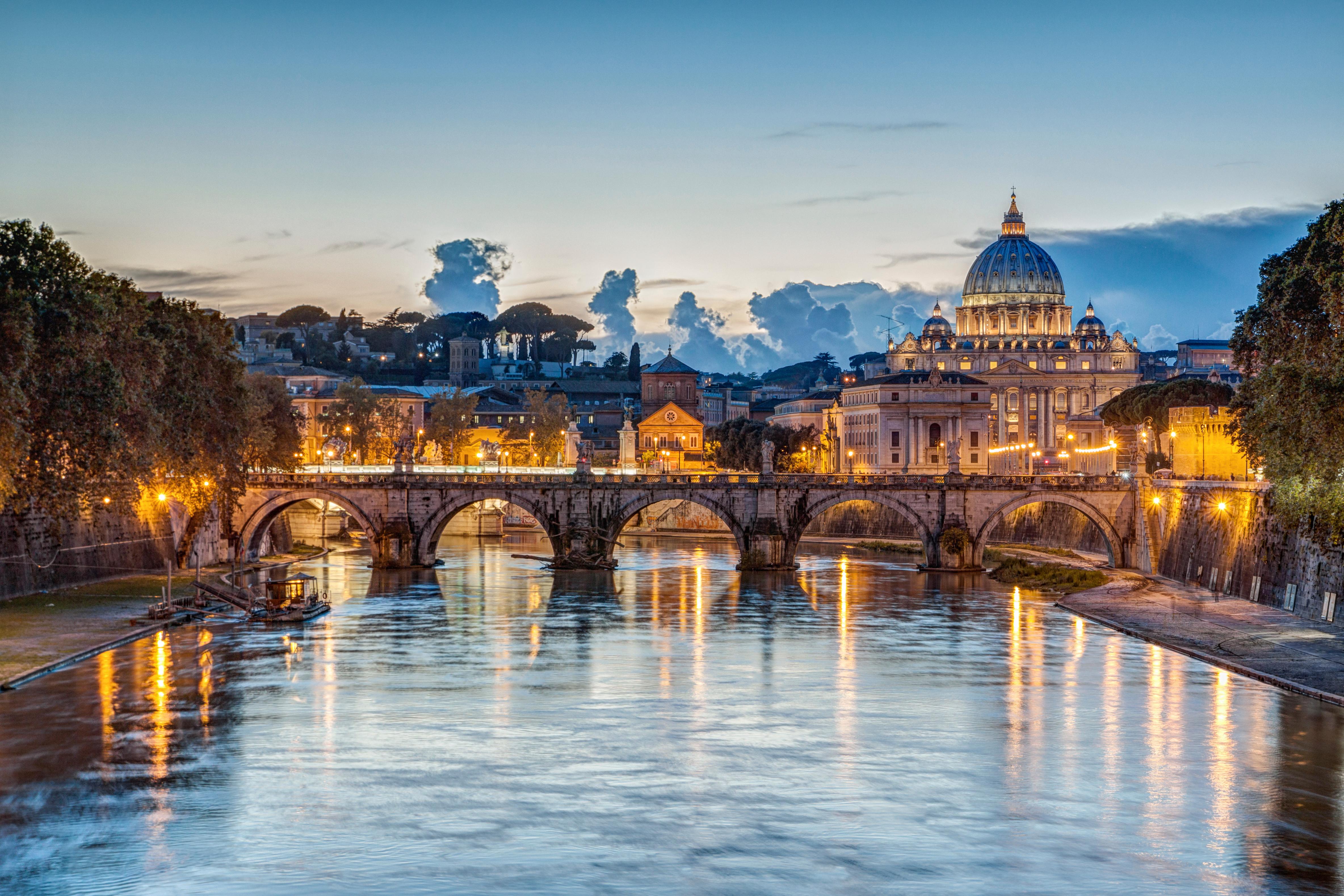 budget airlines flying to rome